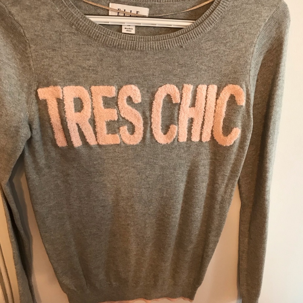 Elle Tres Chic long sleeve sweater.